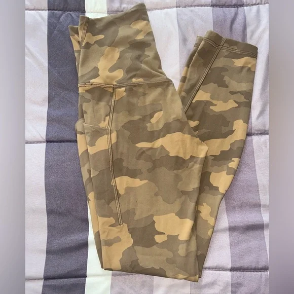 Lululemon Align High-Rise Pant with Pockets 25" Heritage 365 Camo Beige Multi- 4 - Picture 8 of 13